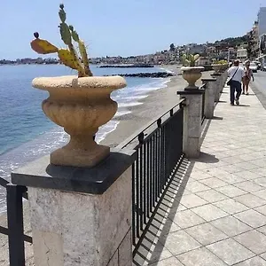 Le Conchiglie Di Venere- Iris Appartamento Giardini Naxos